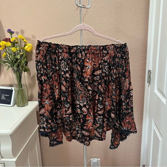 * Abercrombie & Fitch Off Shoulder Top - Picture 1 of 5